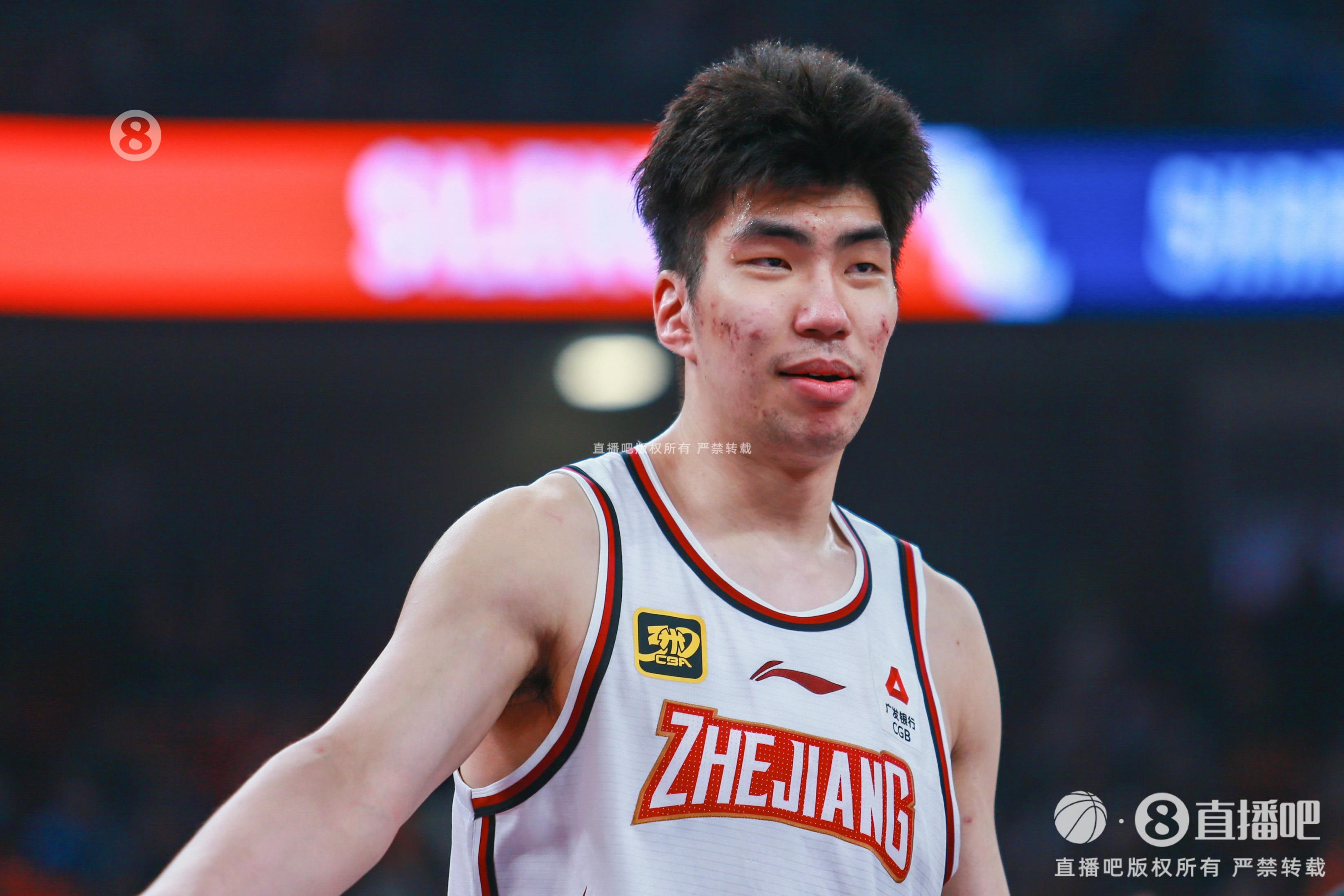 效率極高！余嘉豪8中8貢獻(xiàn)20分7板 罰球5中4